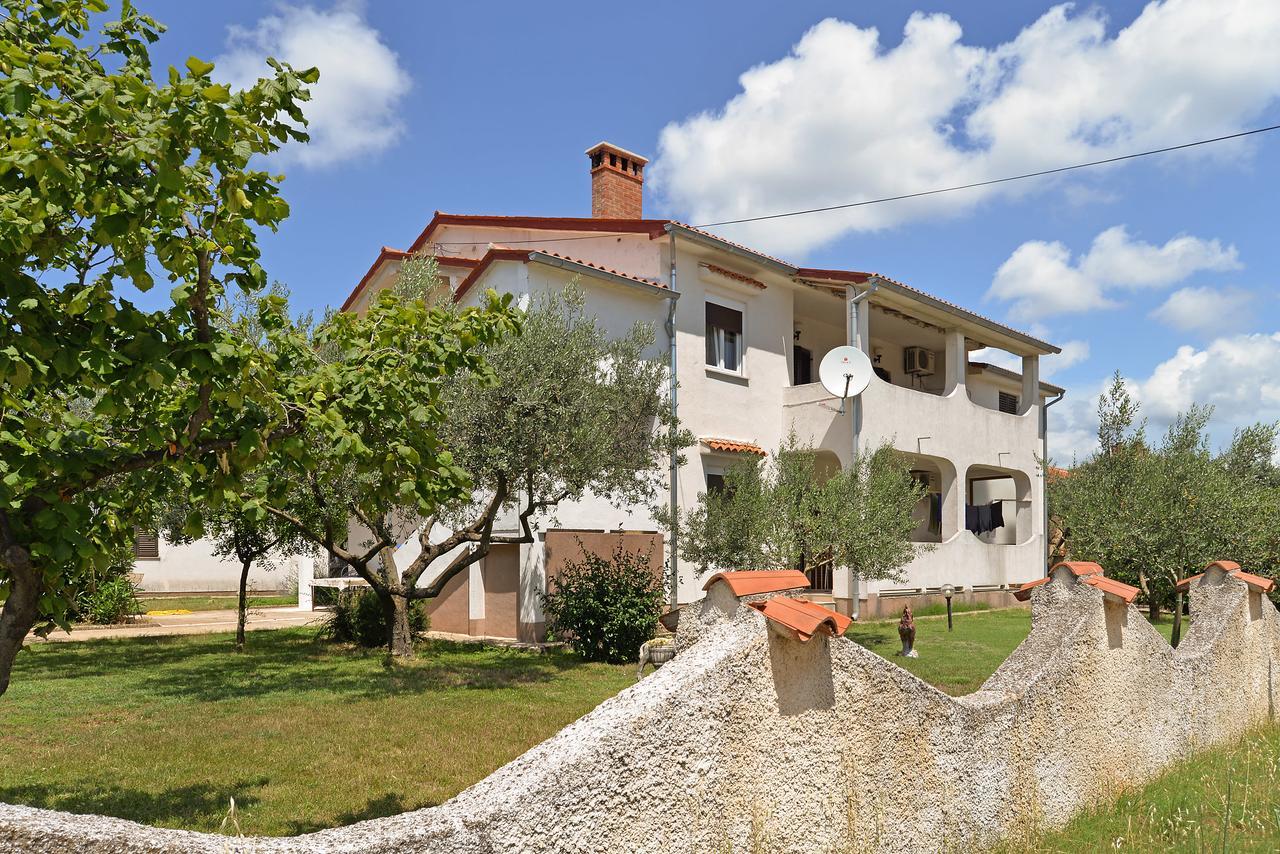 Apartment Claudio 1136 Galižana Exterior foto